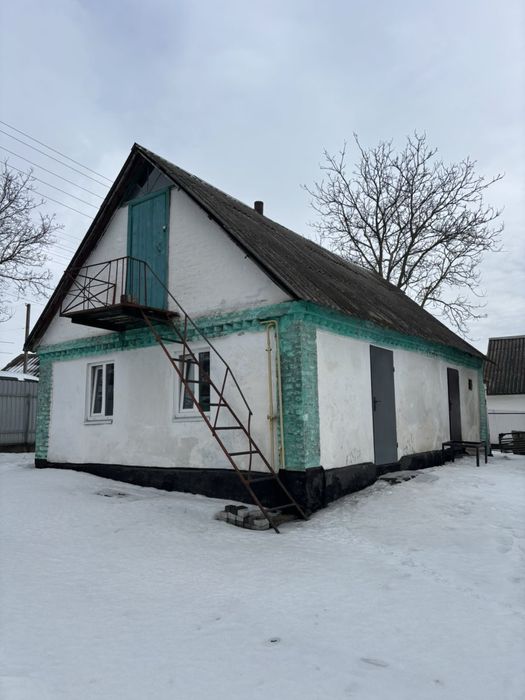 Затишний будинок 78 м² з великою ділянкою 30 соток у с. Безугляки