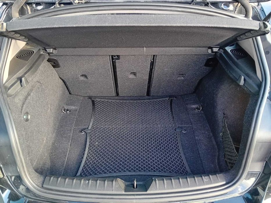 BMW 116 D c/auto ( pequeno sinistro )