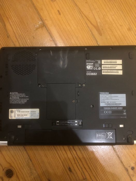 Computador Toshiba com um ligeiro problema de carregamento utilizável