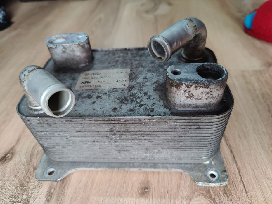 НАЛИЧИЕ.Phaeton VW Радиатор охлаждения масла АКПП 3D0409061H 3.0TDI