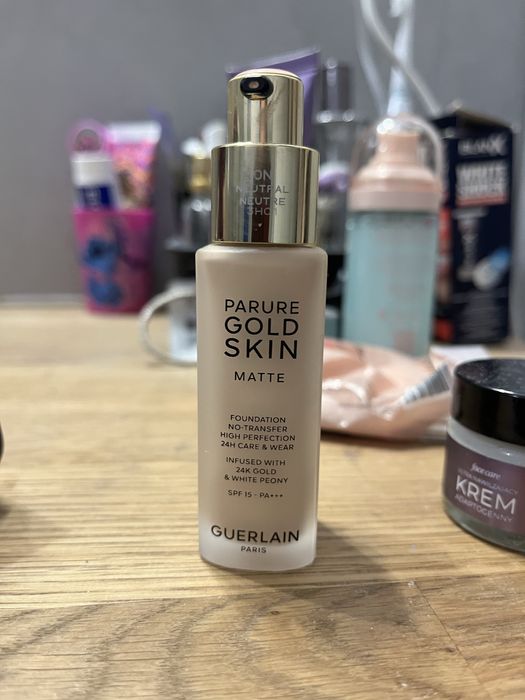 Podklad guerlain rezerwacja dla Karoliny