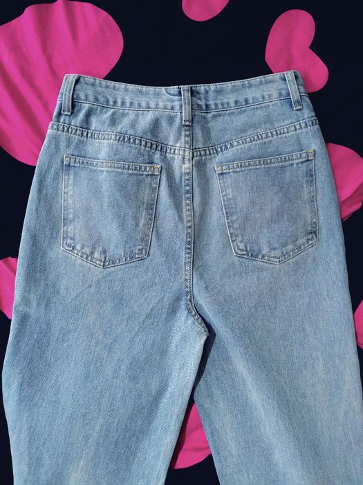 Jeansy damskie PrettyLittleThing 38/M