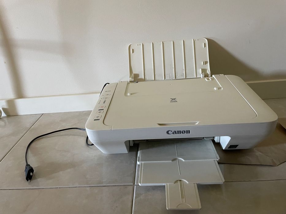 Impressora canon  nova