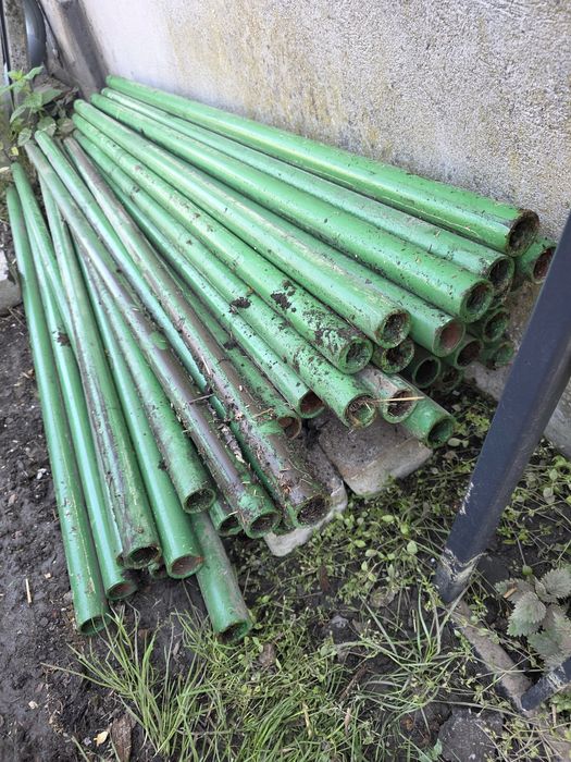 Słupek okrągły 3,8 x 150 cm zielony 42szt.  Siatka 4x10mb