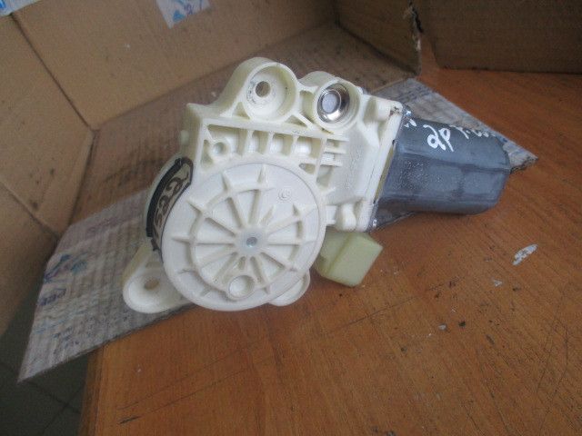 Motor vidro frente esquerdo MERCEDES-BENZ SLK (R171)