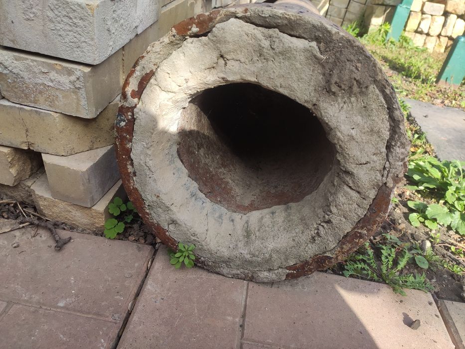 Продам две асбестовые трубы