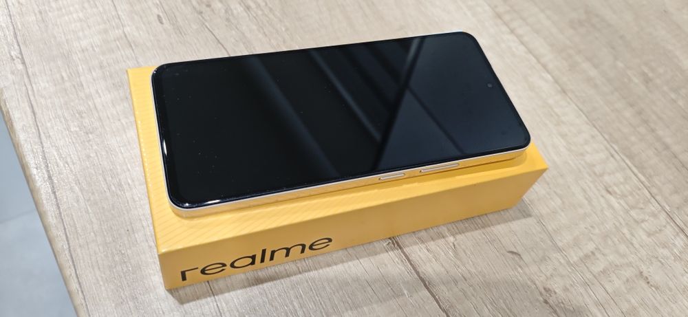 Realme 12+5g 256Gb bardzo ładny