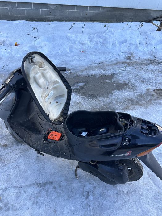 Продам скутер suzuki lets 2 по запчастинама або цілим