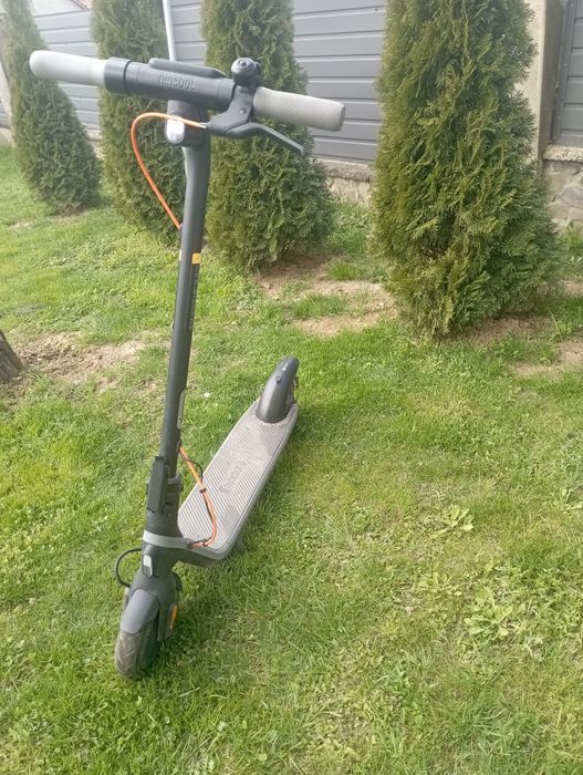 Електросамокат Ninedot