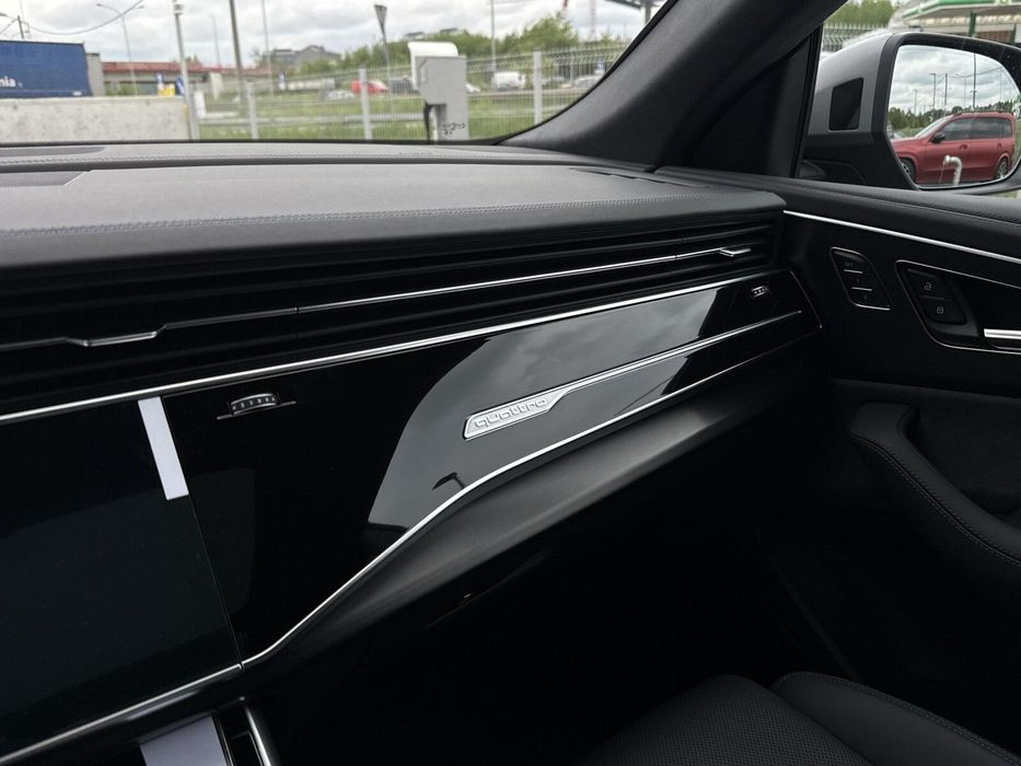 Audi Rs Q8 ||1560||Suv Performance 640 Km Tiptronic