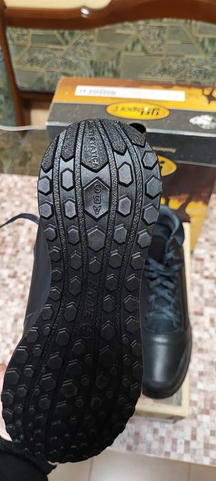 Продам черевики Grisport Італія 41 розмір