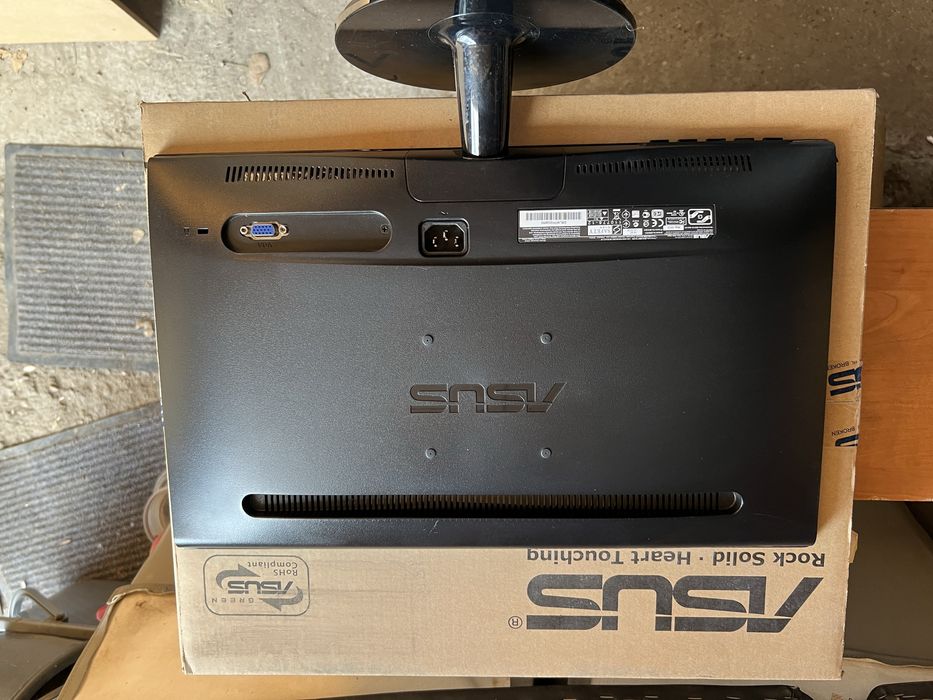 Asus VS197 с диагональю 18.5 дюйма