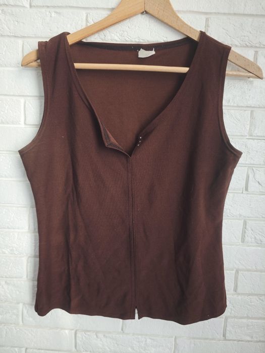 #top #kamizelka #bezrekawnik #brazowytop #czekoladowy #dzianina #praze