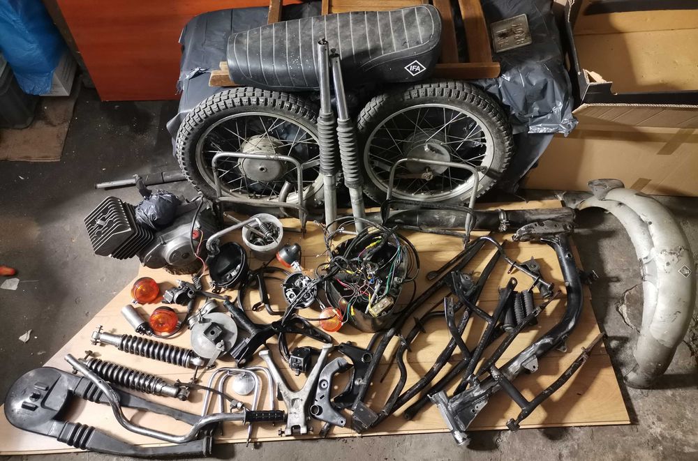 Simson S51 4B komplet części do renowacji silnik sprawny