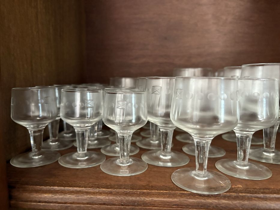 Conjunto de copos vintage