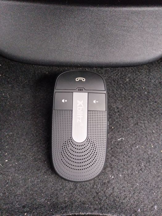 Zestaw głośnomówiący xibit 700