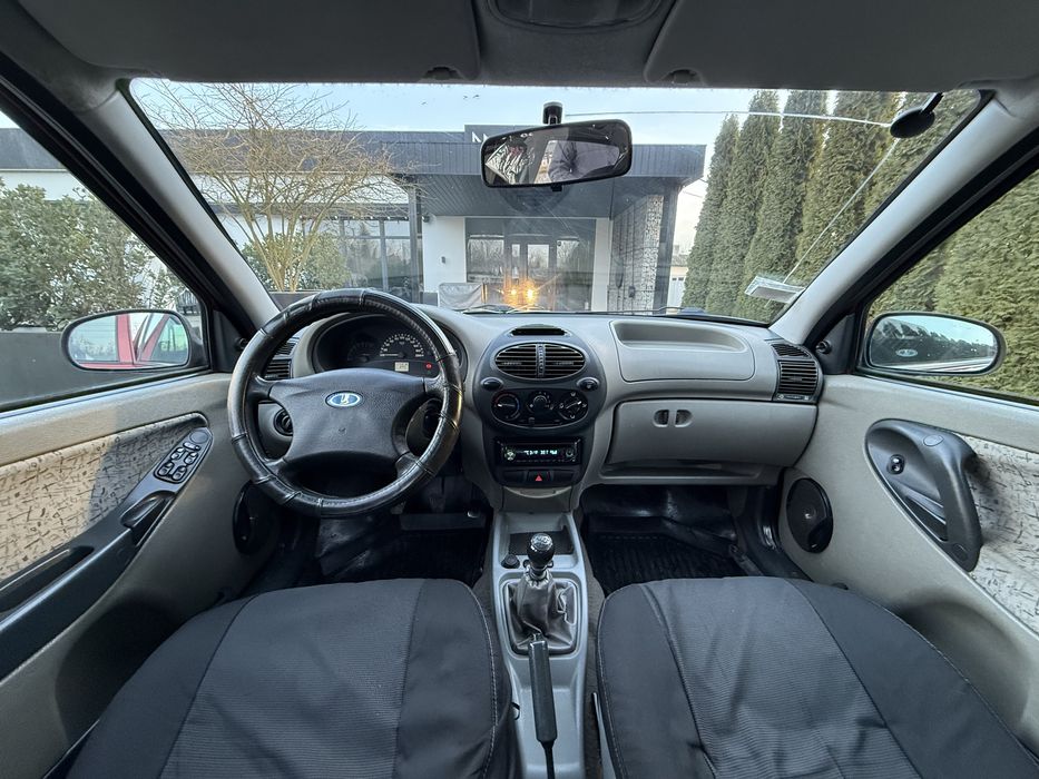 ВАЗ Лада Калина 2006 рік 1.6 Бензин в доброму стані !!!