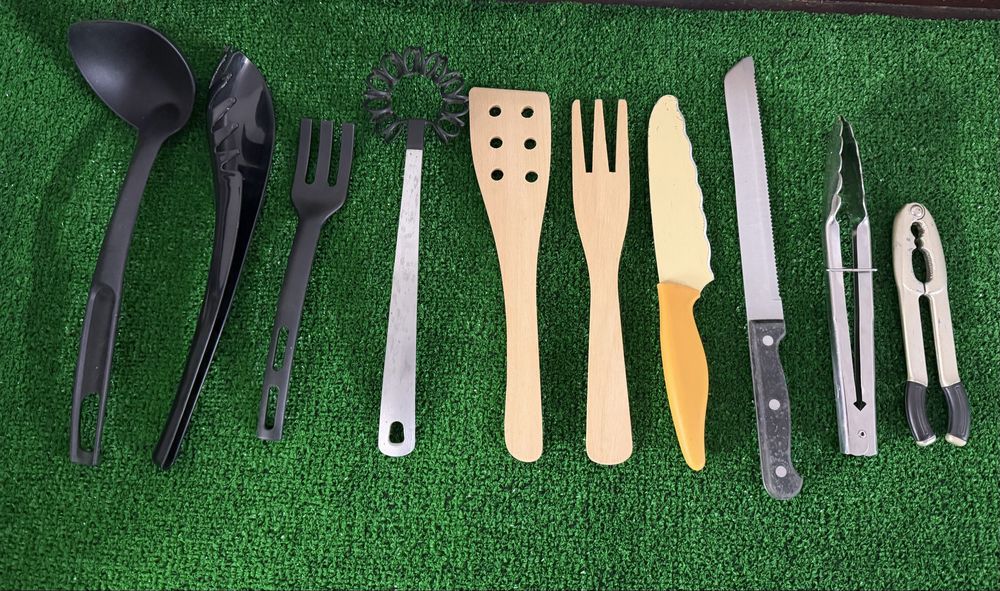 Conjuntos talheres + utensilios cozinha
