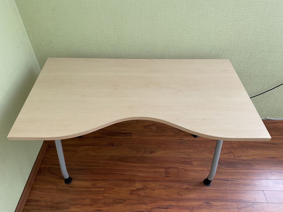 Стол офисный  письменный