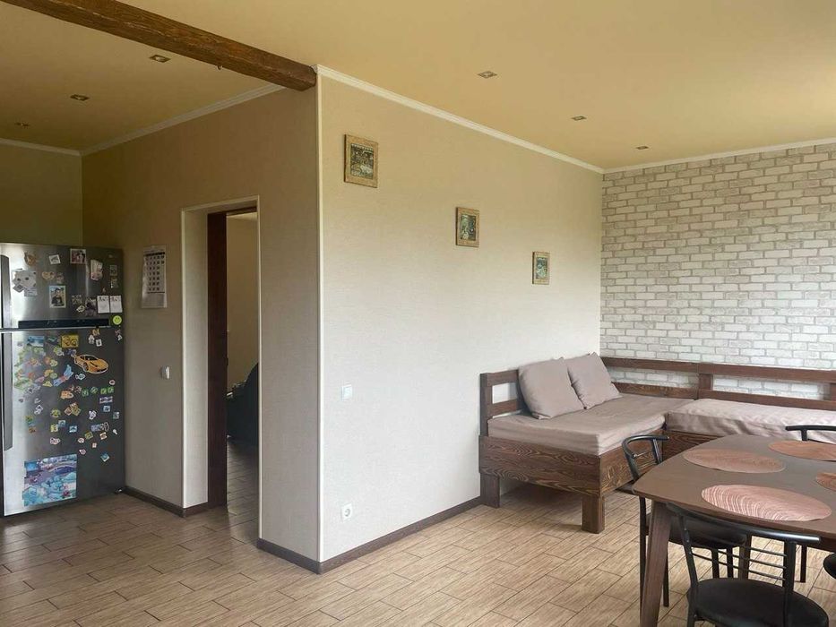 Двоповерховий будинок в м. Жашків автономний сонячні панелі