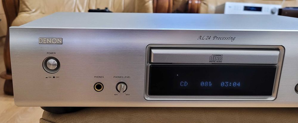 DENON DCD-700AE odtwarzacz CD z oryginalnym pilotem