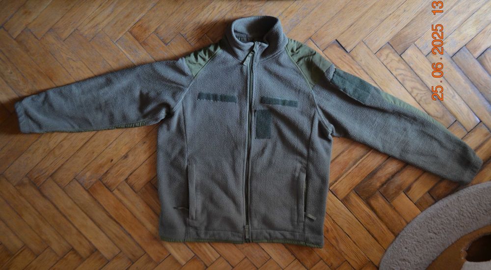 Флиска. Куртка костюму утеплювача (флісова). Флисовая. Полиэстер. L/L