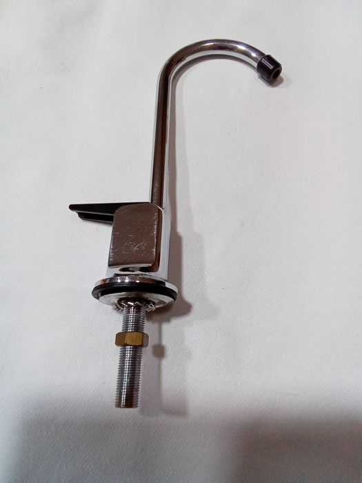 Torneira de banca para encher copos