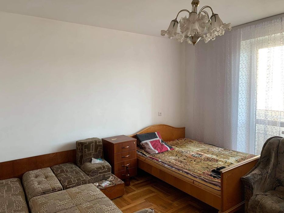 Здам кімнату в трикімнатній квартирі