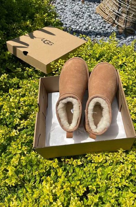 UGG Classic Ultra Mini Boot R.40