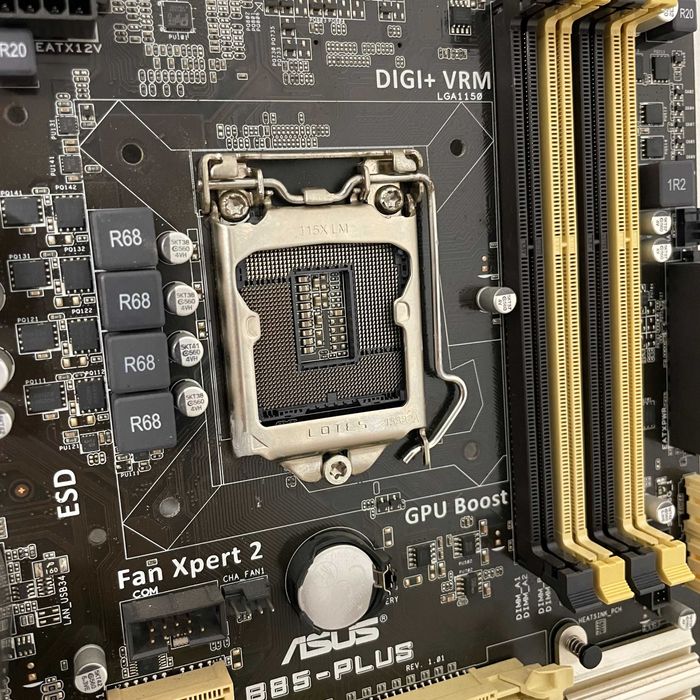 Motherboard Asus B85-Plus [avariada]