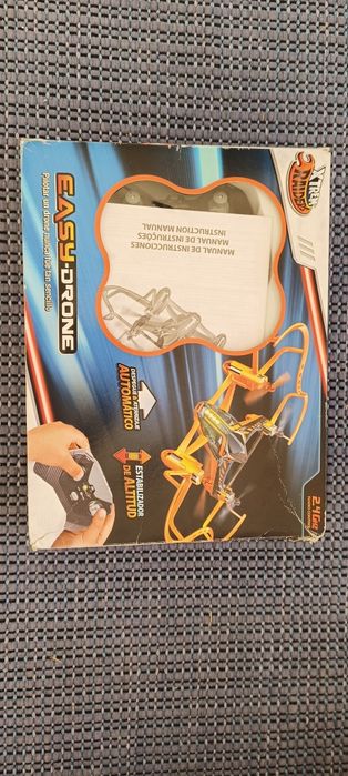 Drone pequeno em bom estado.