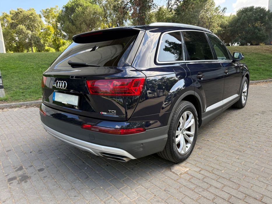 Audi Q7 3.0 V6 TDi Quattro Tiptronic Assistido na Marca