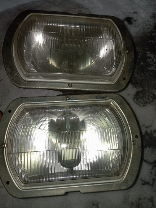 Продам фари Москвич Азлк 2140