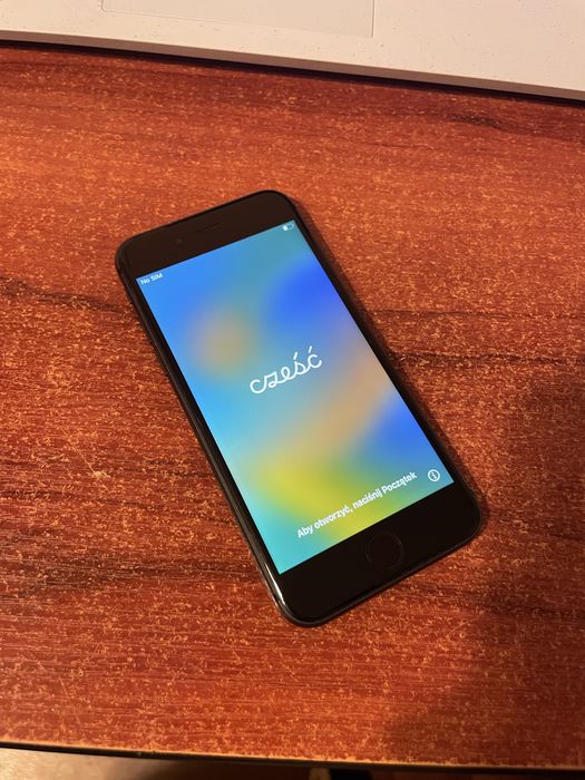  iPhone 8 64GB Space Gray 