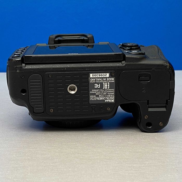 Nikon D750 (Corpo) - 24.3MP