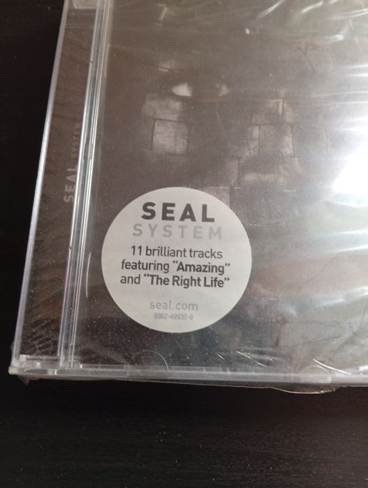 Seal album system