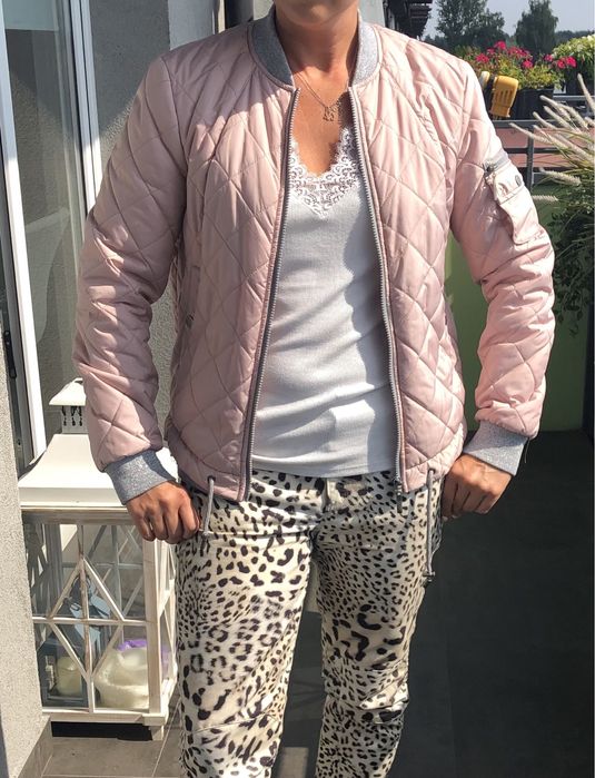 Kurtka bomberka firmy Cream