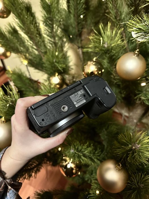 Фотоапарат CANON EOS R