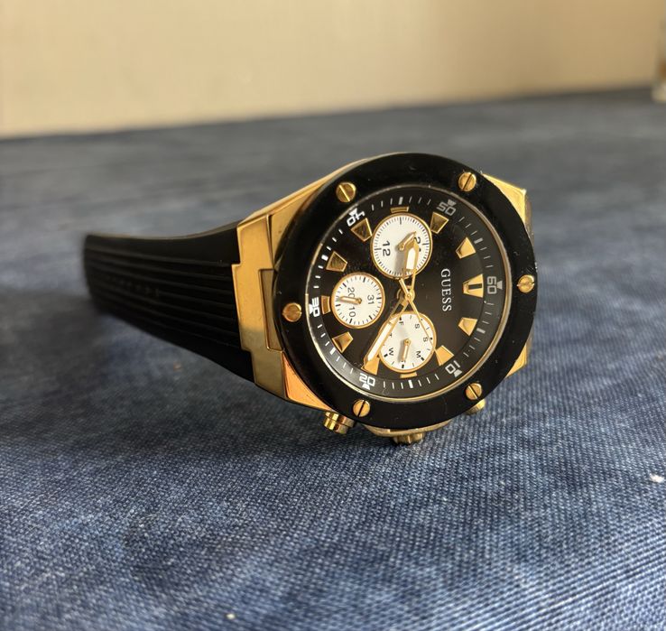 Чоловічий годинник GUESS