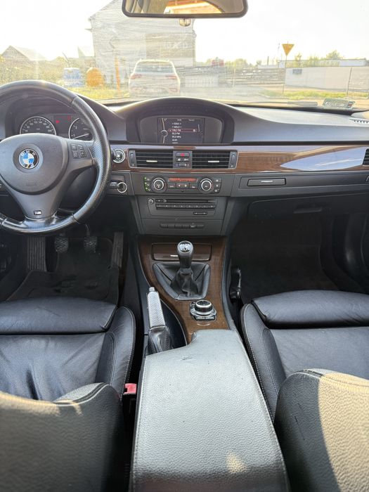 Sprzedam Bmw e90 318i