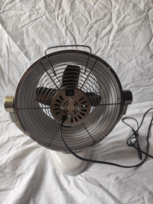 Wiatrak wentylator biały/kremowy retro