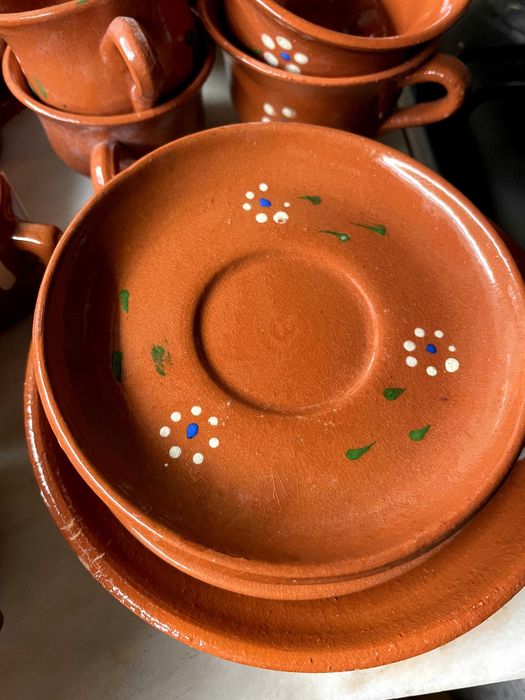 Conjunto de loiça de café e shots em barro