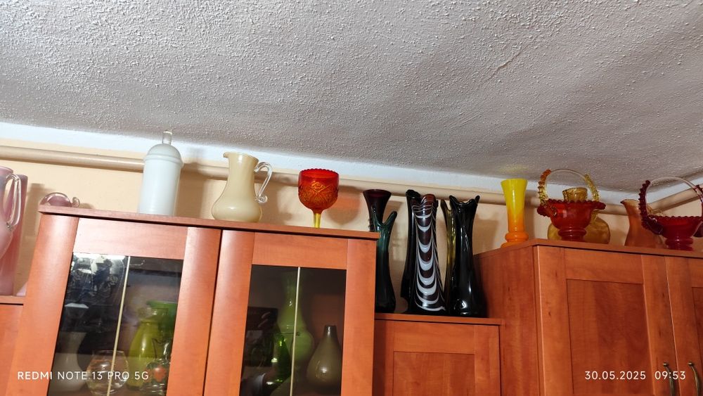 Szkło Kolorowe PRL-u Wazony Patery Owocarki Kryształy