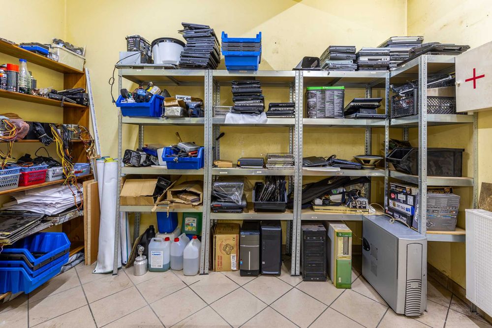 Odstępne serwis komputerowy bogato wyposażony