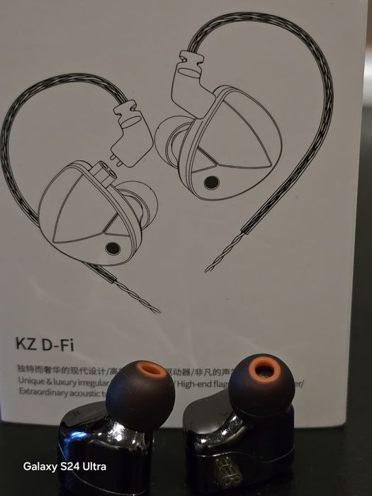 Наушники проводные КZD и беспроводные Самсунг, устройство Самсунг