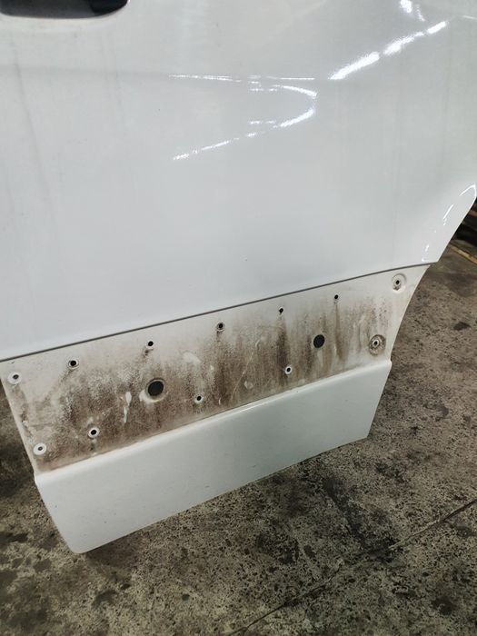 Дверка передня права Mercedes-Benz Sprinter w907 w910 2018+