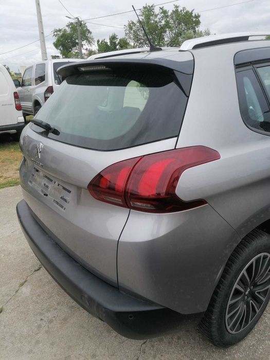 Peugeot 2008 1.5Bluehdi 102cv para peças