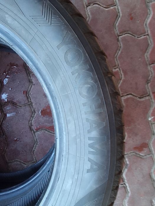 2 Opony zimowe 215/60r17 YOKOHAMA 2025r