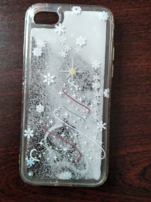 Силиконовый чехол на айфон 7.