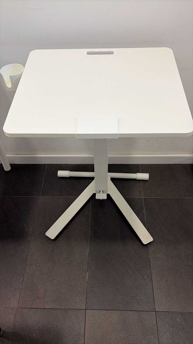 MITTZON Mesa p/portátil c/rodízios, branco, 66x50 cm